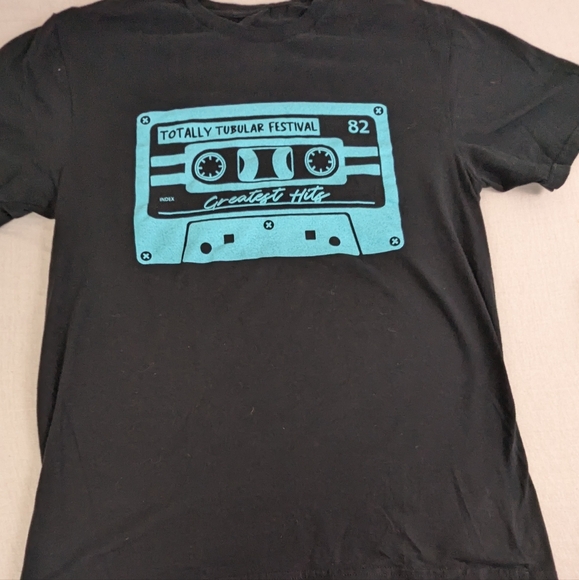 Totally Tubular 80s 2024 Concert Tour Tee with Line Up On Back Medium - Picture 2 of 6